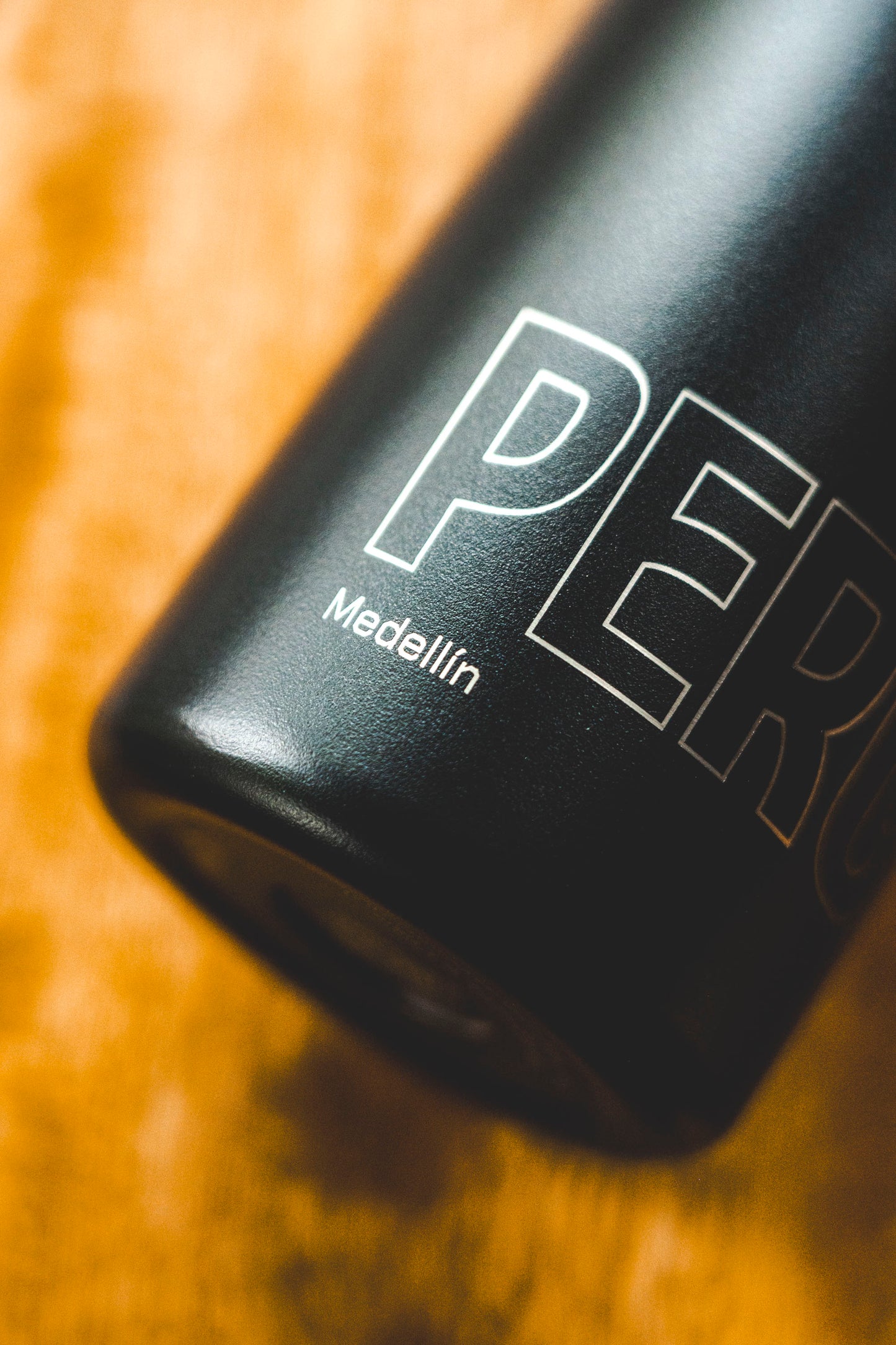 PERGAMINO MiiR Black Bottle