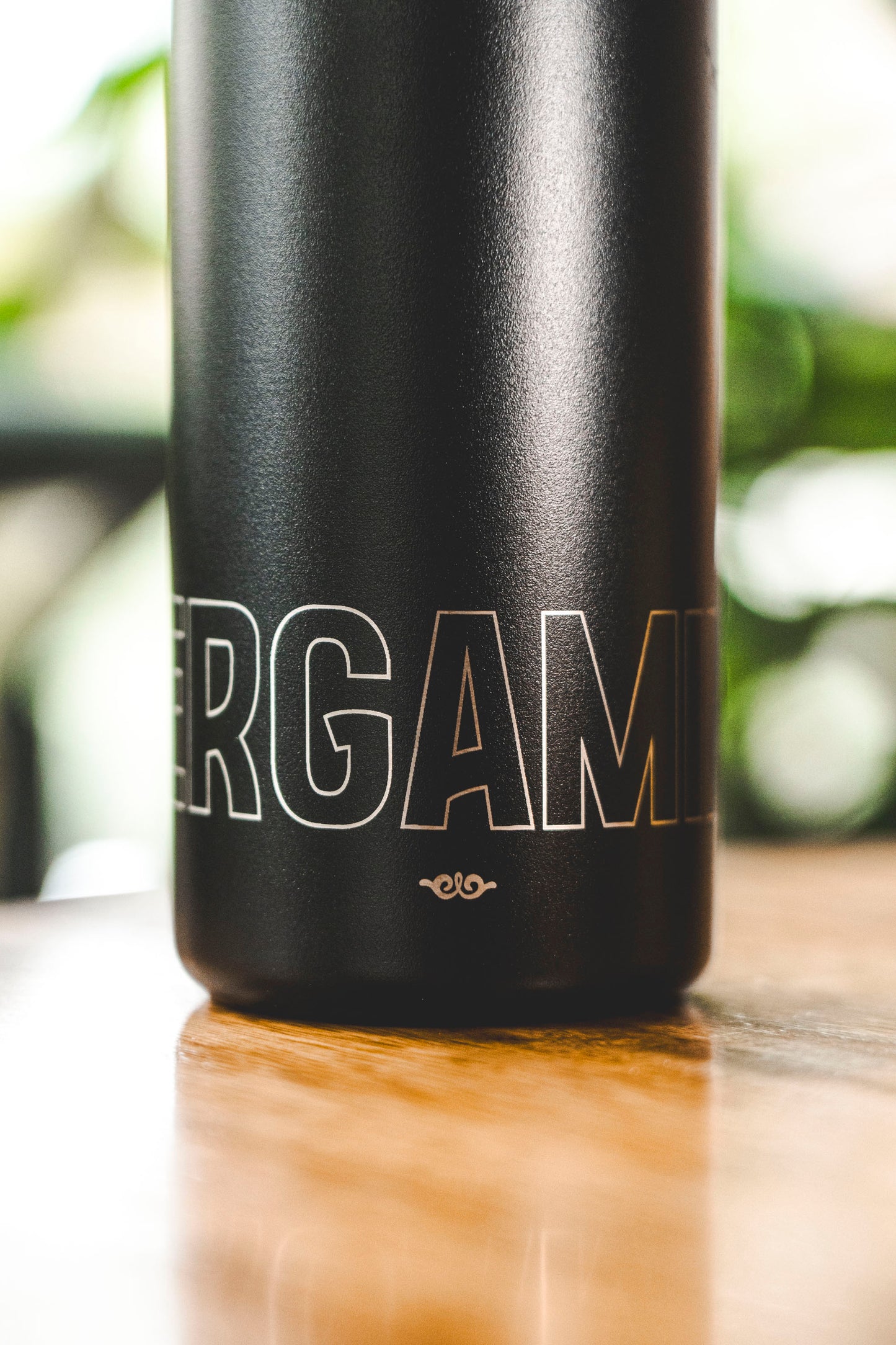 PERGAMINO MiiR Black Bottle