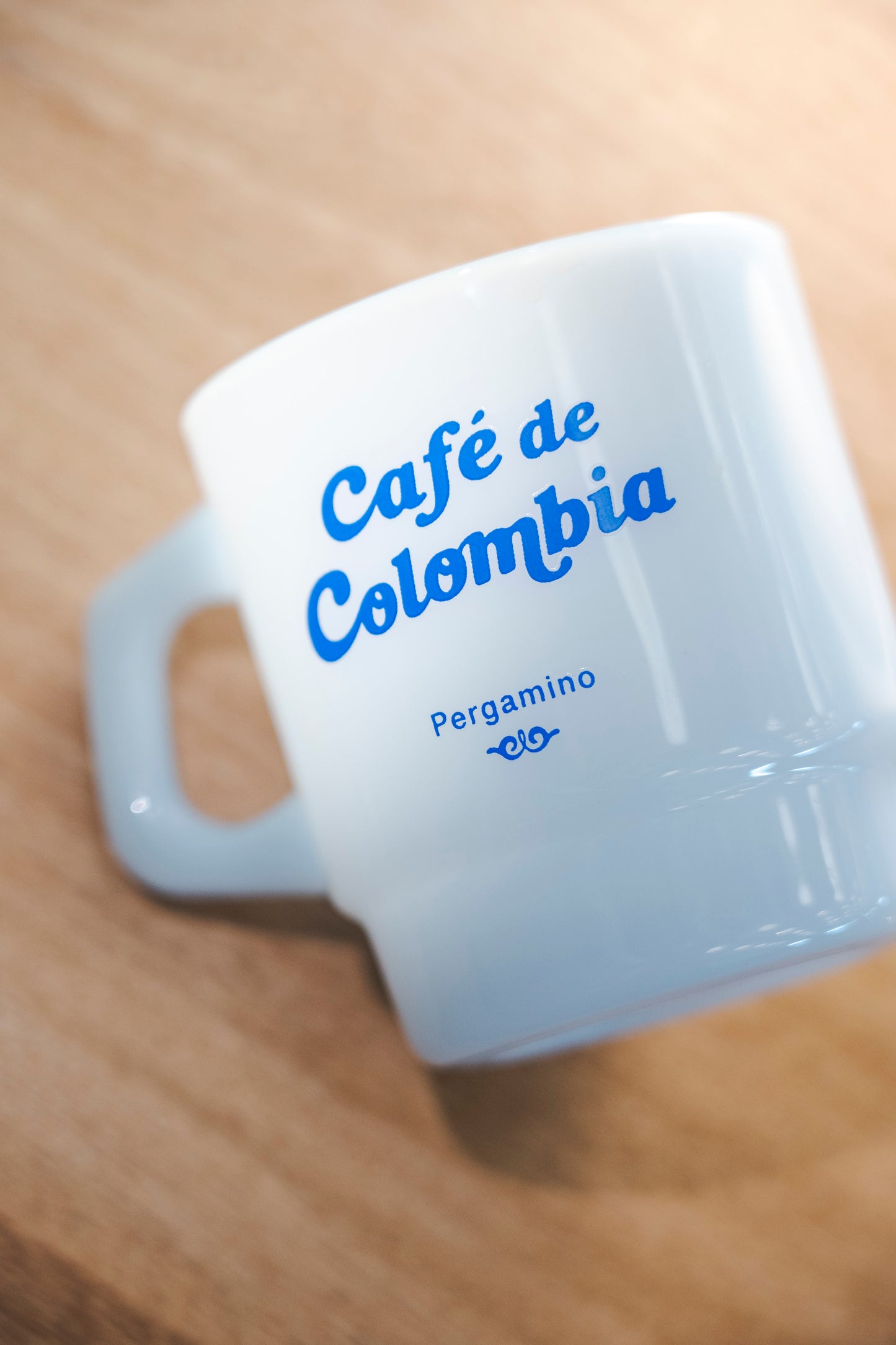 Milk Glass Café de Colombia