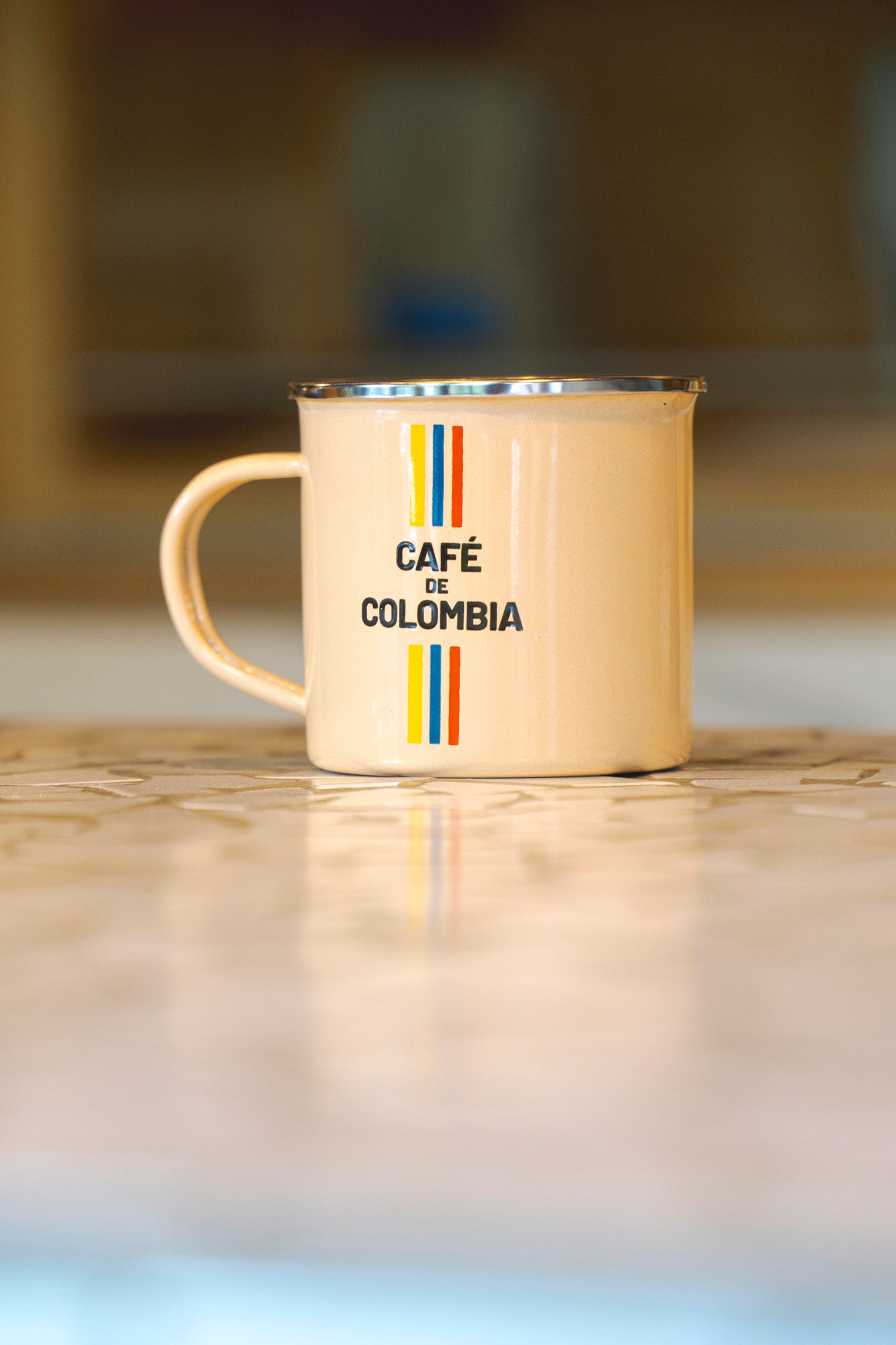 PERGAMINO Café de Colombia Camp Mug