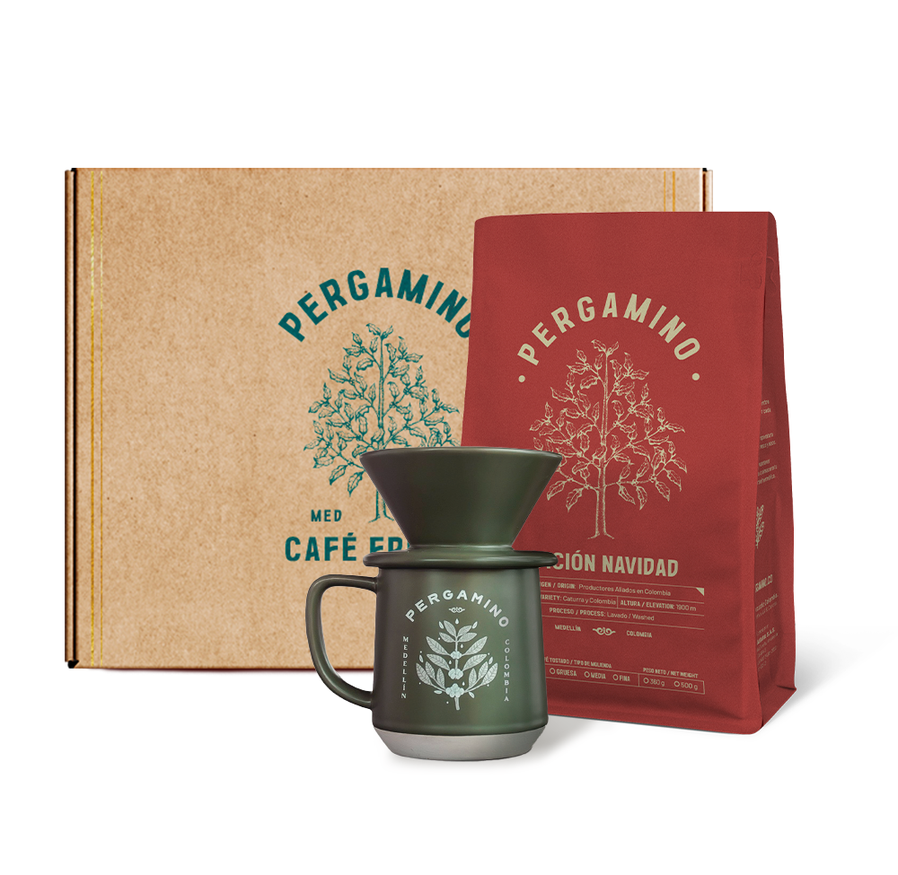 PERGAMINO Christmas Coffee Gift Kit + Mug + Dripper